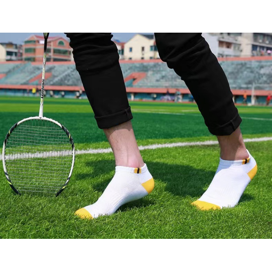 Men's Breathable Low-Cut Cotton Boat Socks Invisible Anti-Bacterial Ankle Socks for Spring Casual Sports Wear