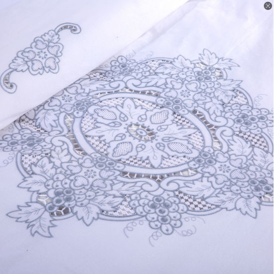 Premium 100% Cotton Bedding Set - Luxury EmbroideryPerforated for Bedroom