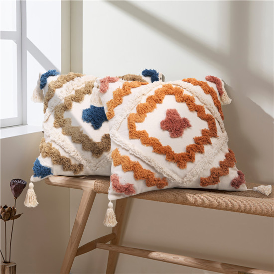 Home Decorative Boho Geometric Tufted Embroidery Cotton Tassels Throw Pillow Case Cushion Covers for Sofa