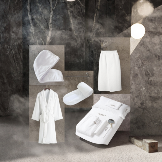 طقم حمام فندقي فاخر من القطن الأبيض المنسوج بلون موحد يتضمن رداء حمام تنورة حمام منشفة سريعة الجفاف ماصة للماء مناسبة للاستخدام المنزلي أو في المنتجعات الصحية