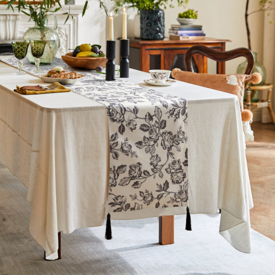 Vintage Style Roses Design Printed Home Decor Kitchen Table Runner Super Soft Touch Washable Table Runner for Living Room